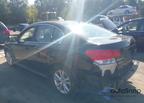 2014 Subaru Legacy 2.5I Premium z USA, uszkodzony, nr VIN 4S3BMBC69E3011951